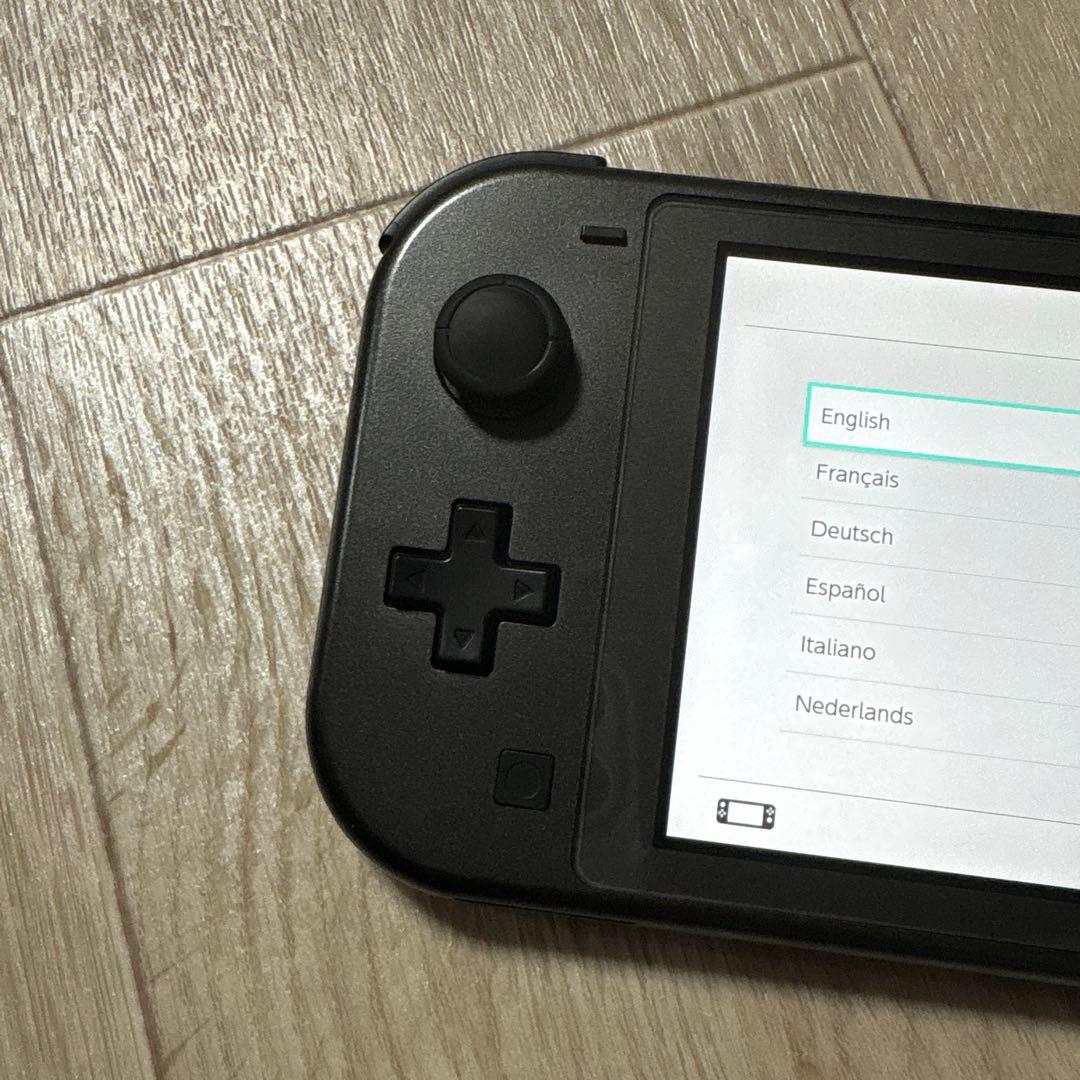 任天堂 Switchライト 本体 ポケモン