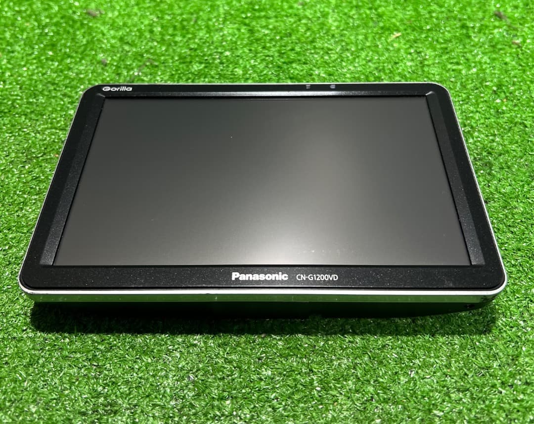 パナソニック CN-G1200VD ポータブルナビ. 地図データ2018年製.