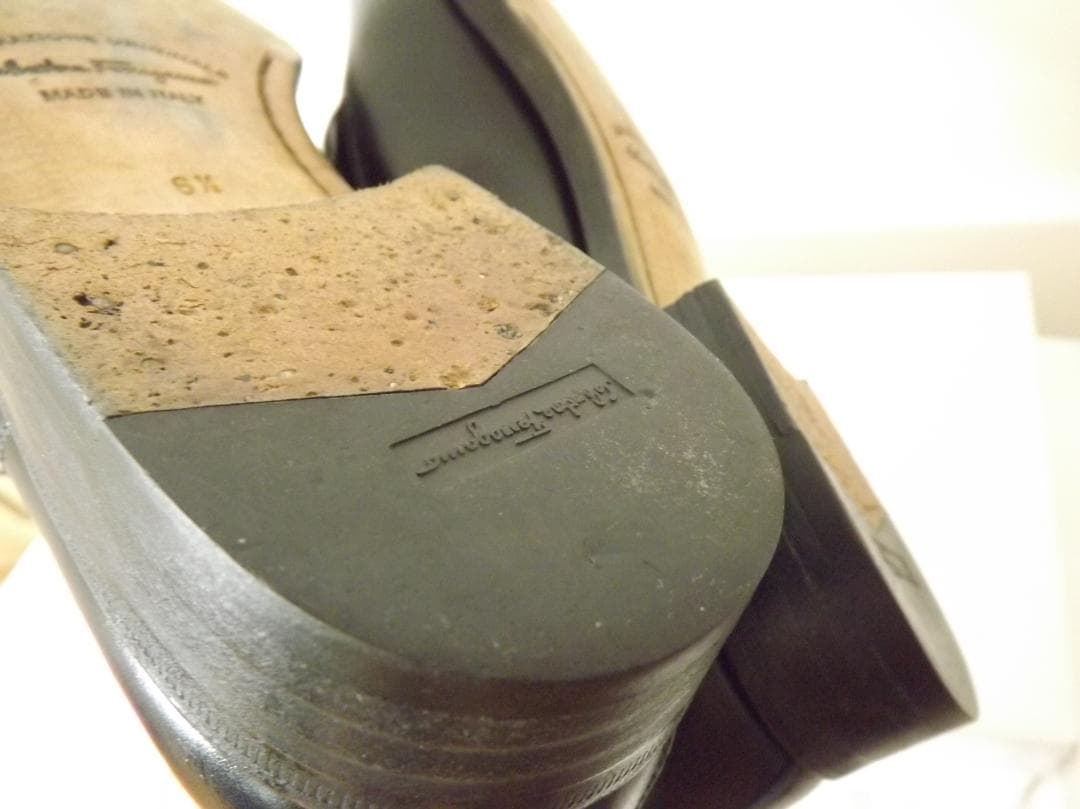 サルヴァトーレ・フェラガモ イタリア製 レザー ストレートチップ 革靴 24.5