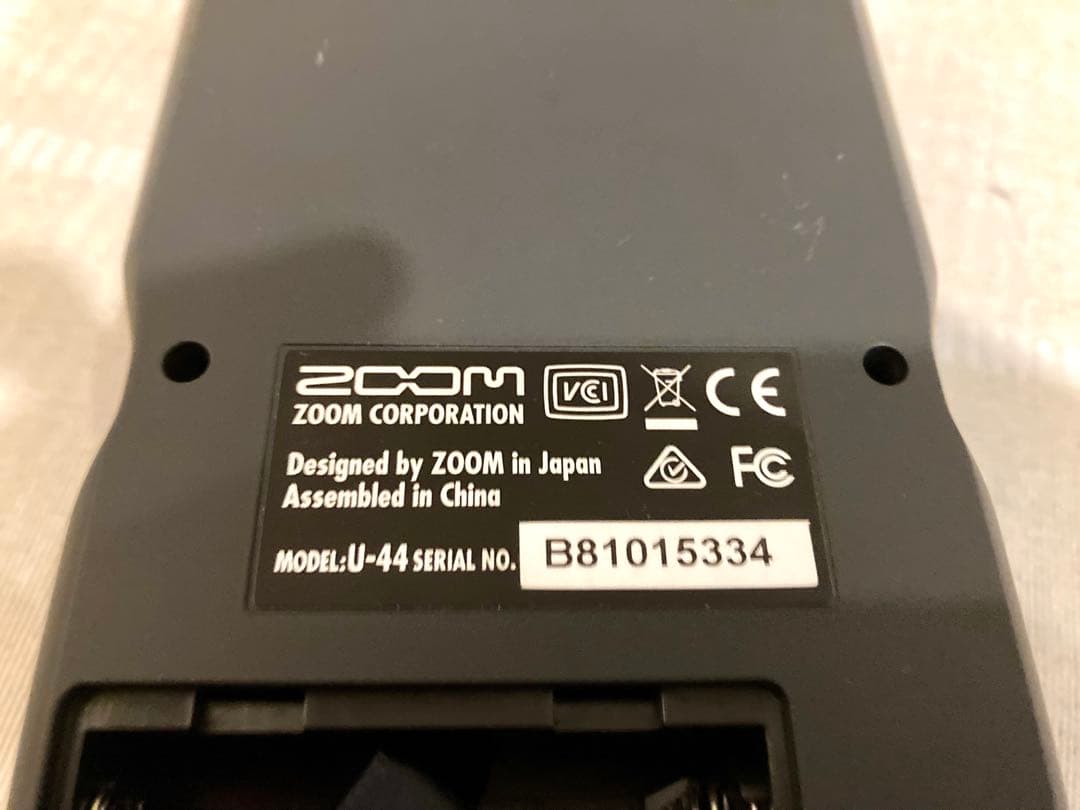 ZOOM U-44 オーディオインターフェイス