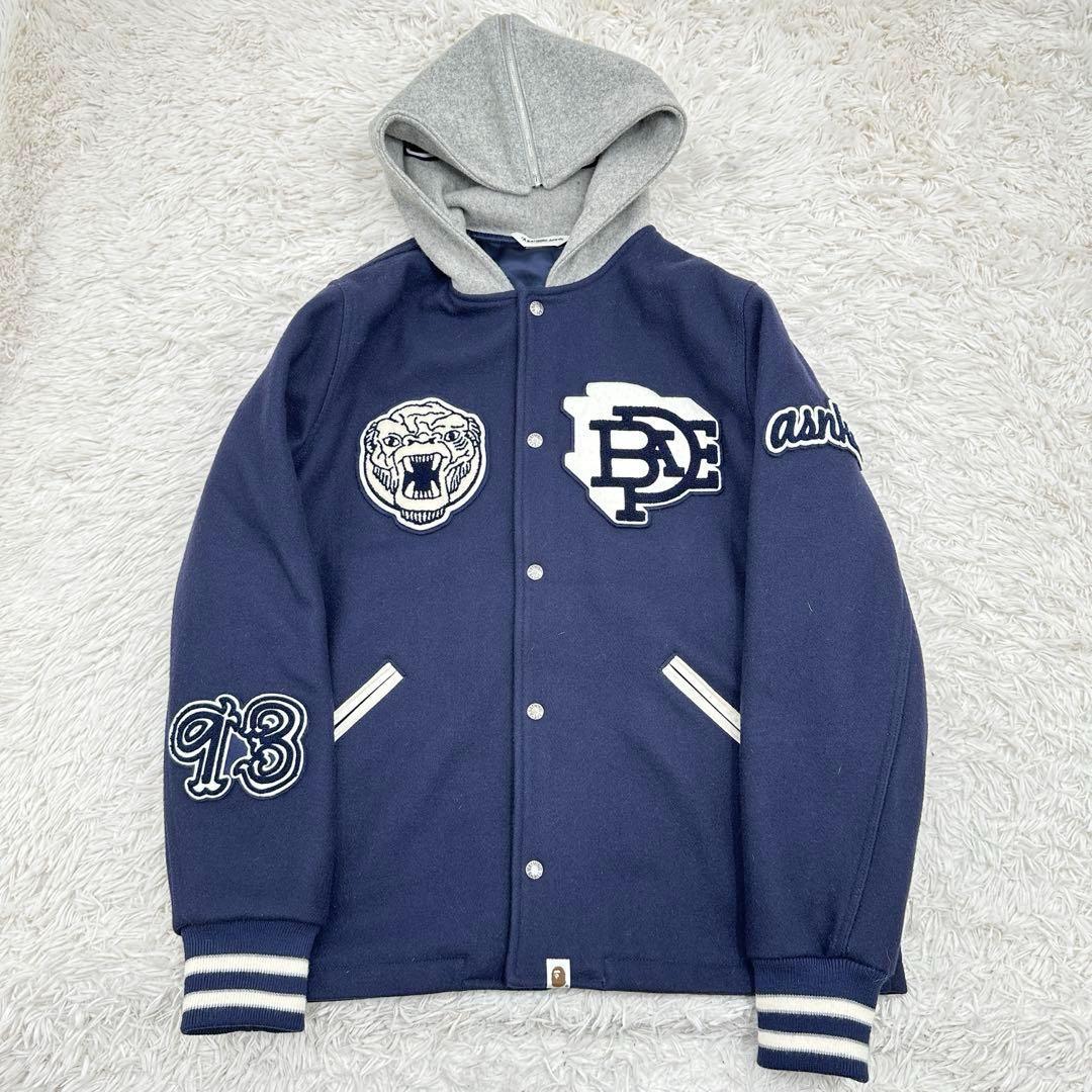 【激レア】アベイシングエイプ アーチ刺繍ロゴ スタジャン リバーシブルフード