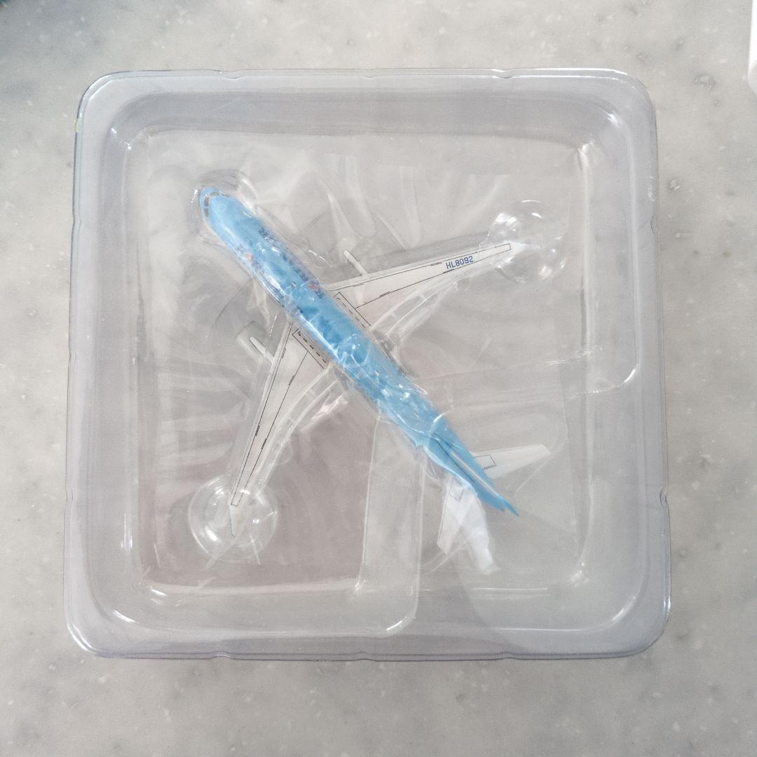 Korean Air Bombardier CS300 1/400スケール