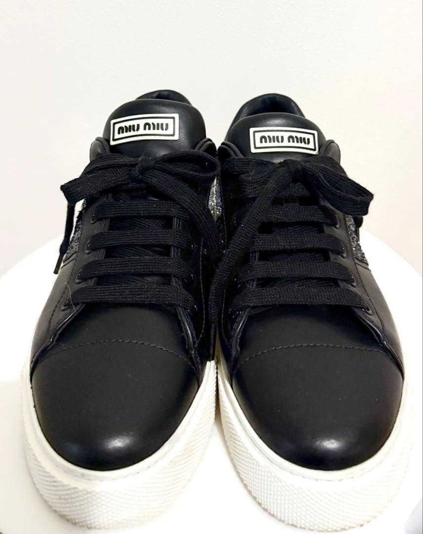 美品 miu miu ミュウミュウ グリッターブラックレザー スニーカー