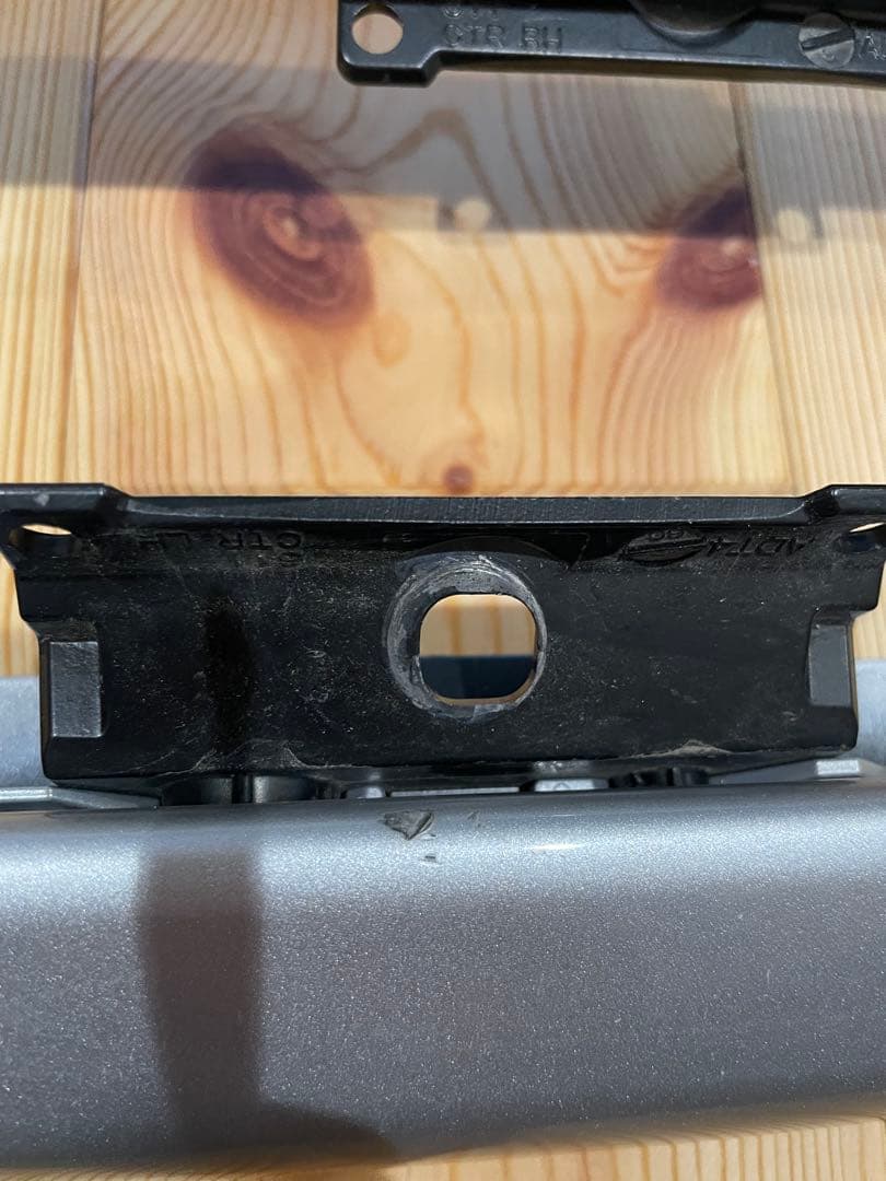 プラド150後期　純正ルーフレール