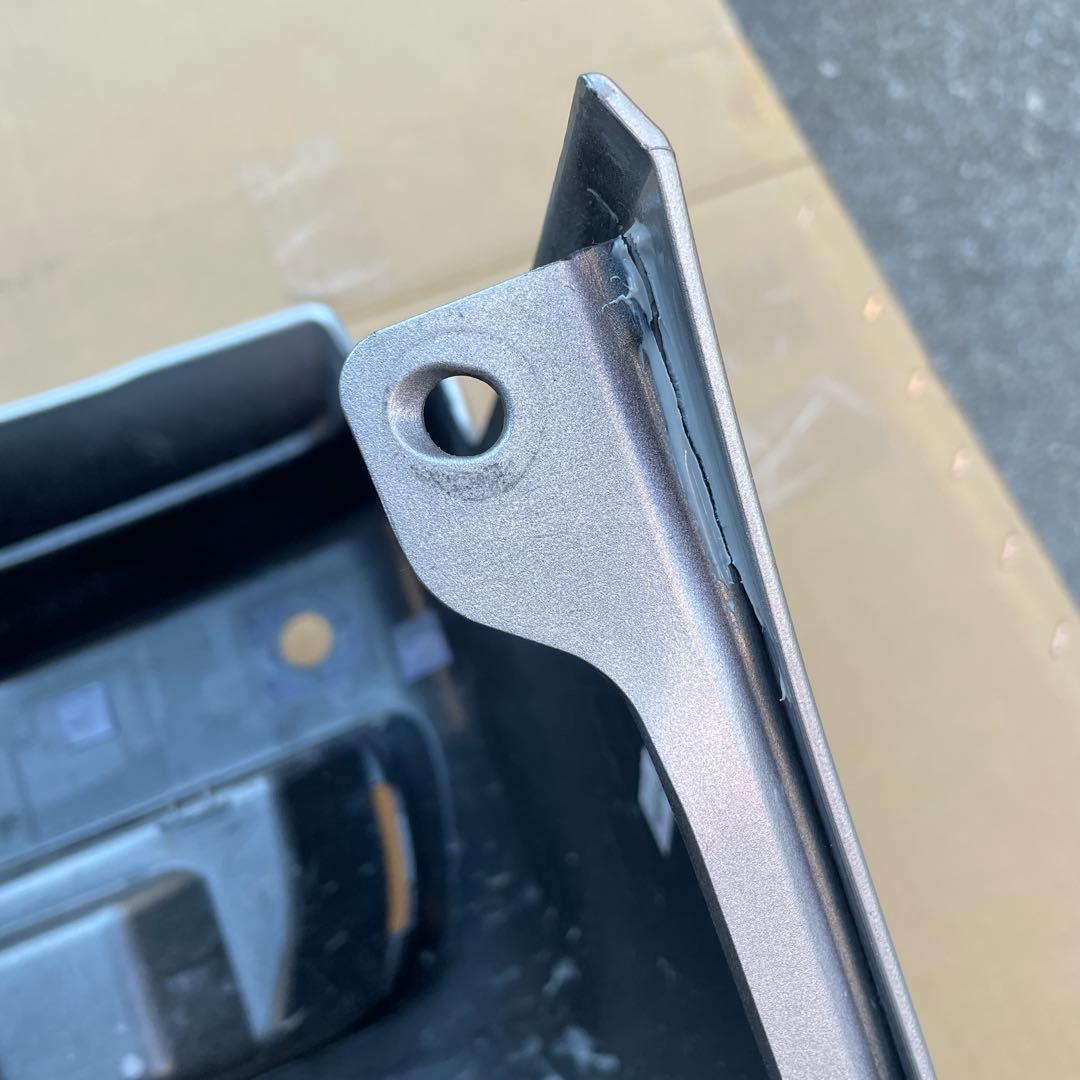 三菱　U69V ミニキャブ　EV リアバンパー