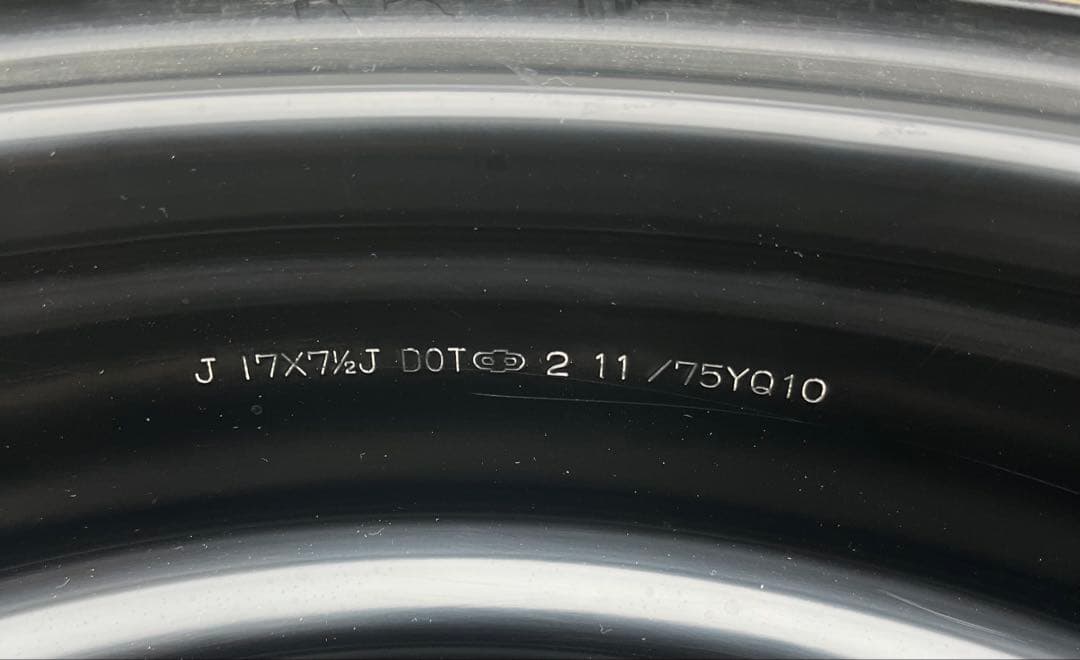 トヨタ純正FJクルーザー新車外し4本