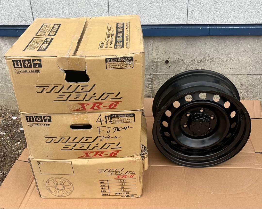 トヨタ純正FJクルーザー新車外し4本