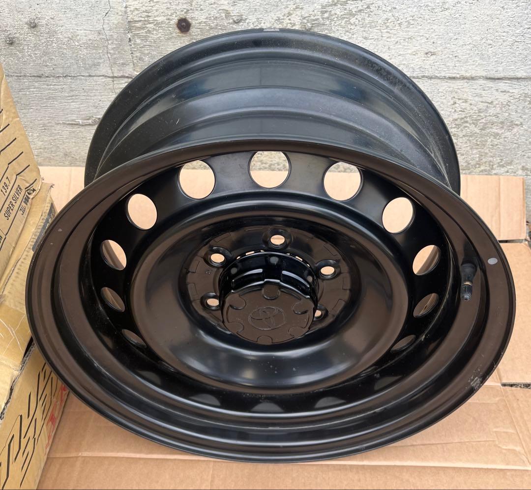 トヨタ純正FJクルーザー新車外し4本