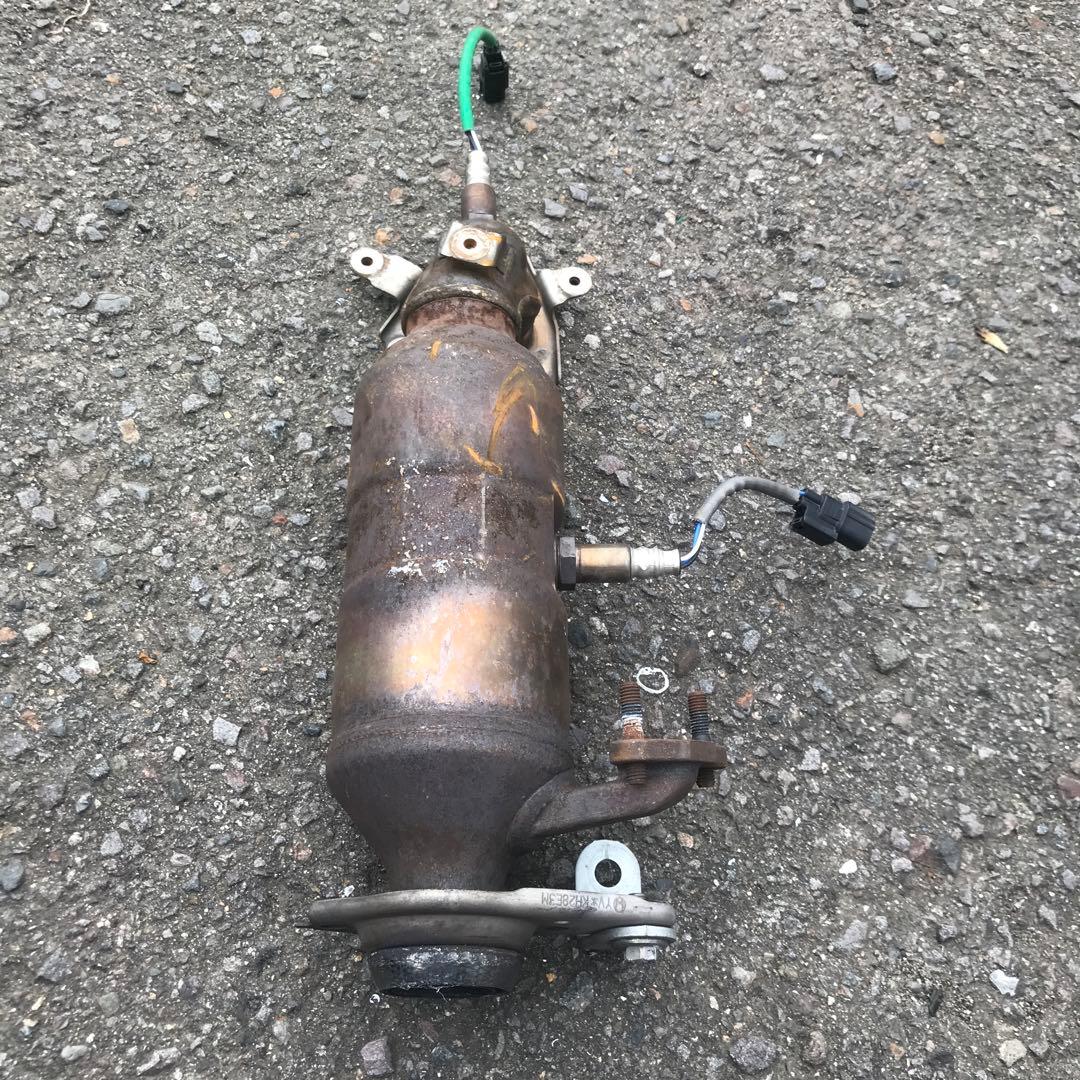 ダイハツ　タント　L375S の触媒 平成22