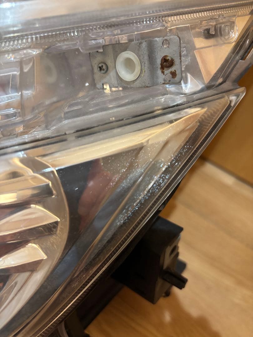 日産　エルグランド　E52前期左右ヘッドライト　HID純正AFS用　KOITO