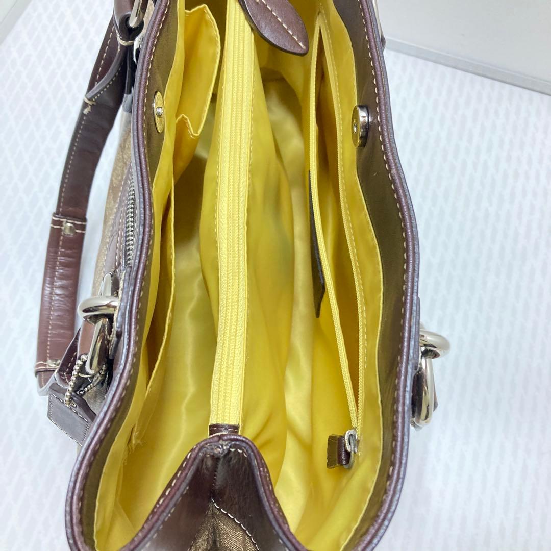 COACH　F15707　トートバッグ　PVC　シグネチャー