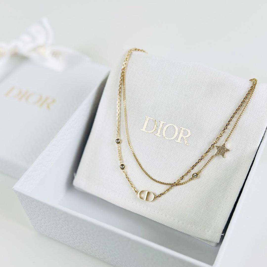 アクセサリー m