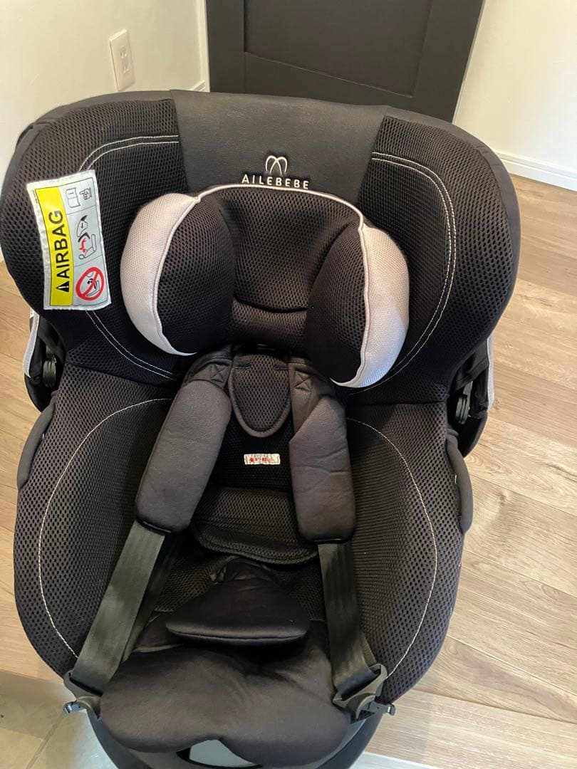 AILEBEBE エールべべ　チャイルドシート　KURUTTO4i　良品