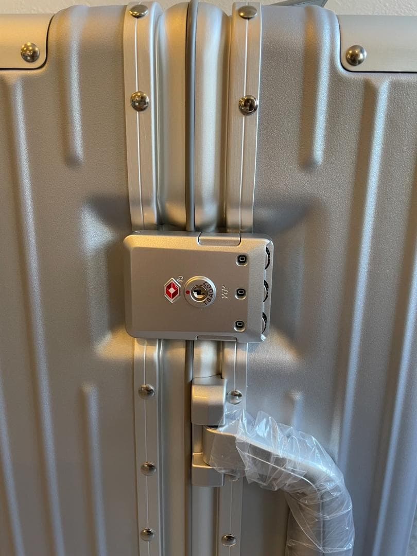 リベティ多機能キャリーケース【マットシルバーSサイズ】50