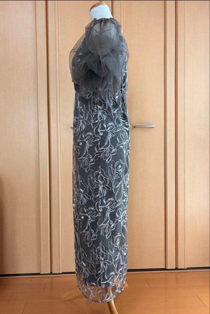 LE’RURE⭐︎ Fluffy sleeve pencil dress