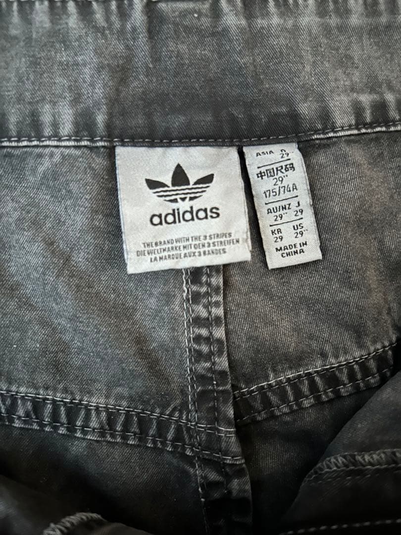 adidas ADILENIUM シーズン 2 カーゴパンツ