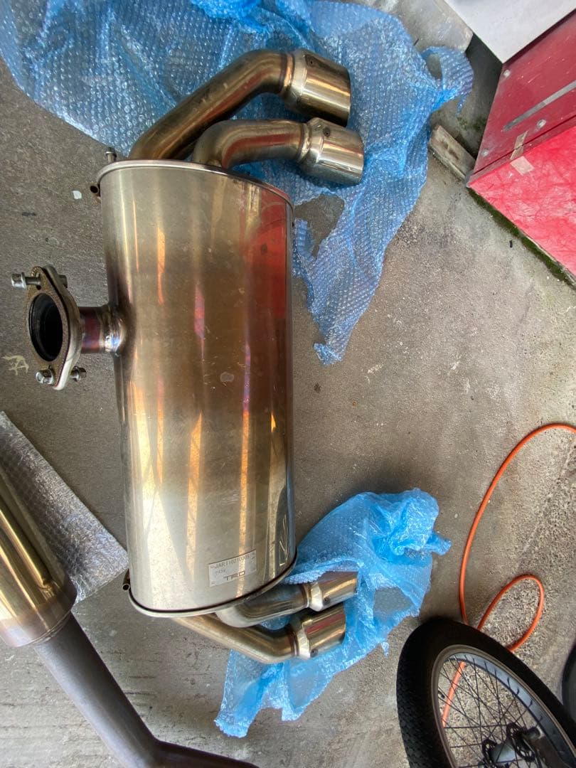 gr86 TRDマフラー