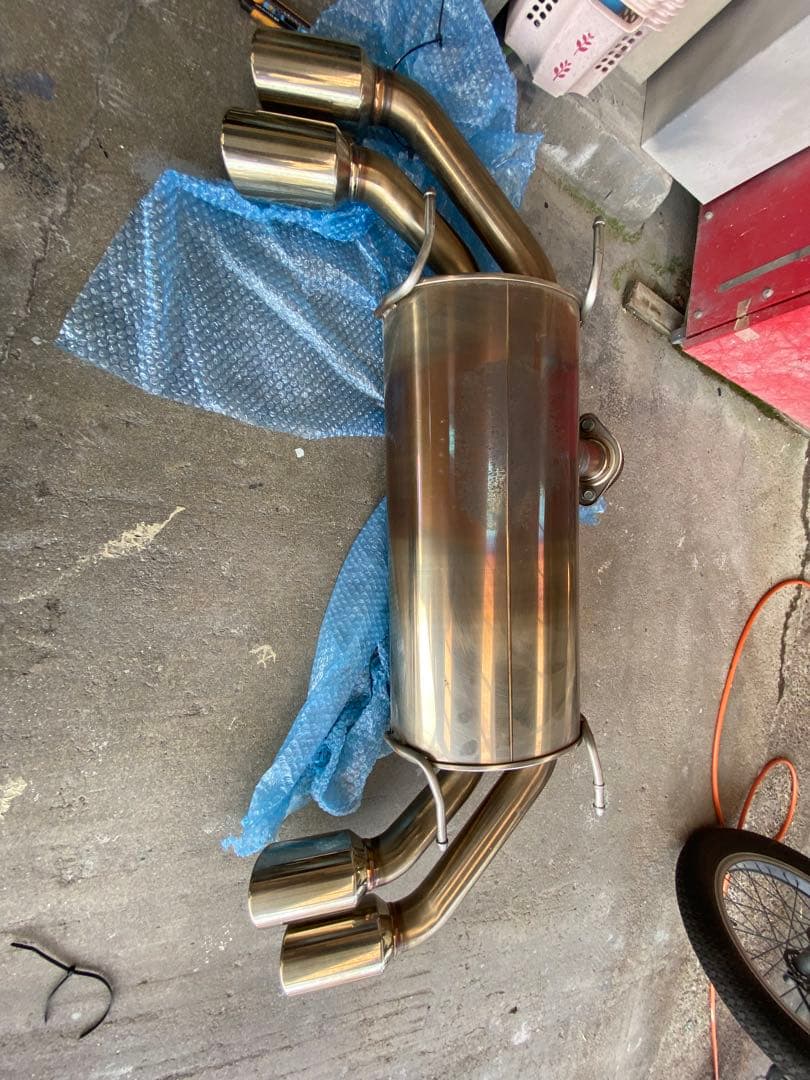 gr86 TRDマフラー