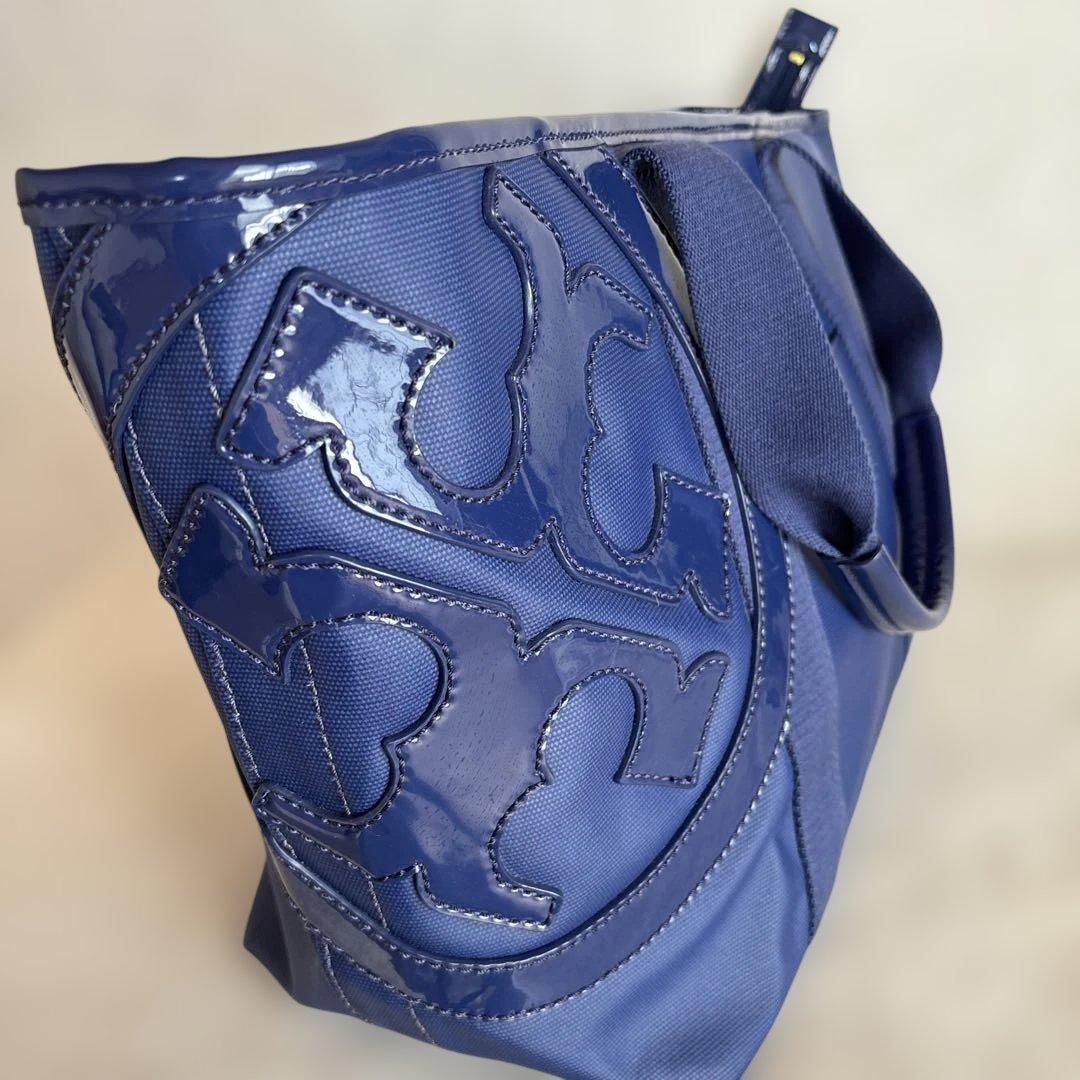 【美品】TORY BURCHトートバッグ ナイロン NVY ビッグロゴ