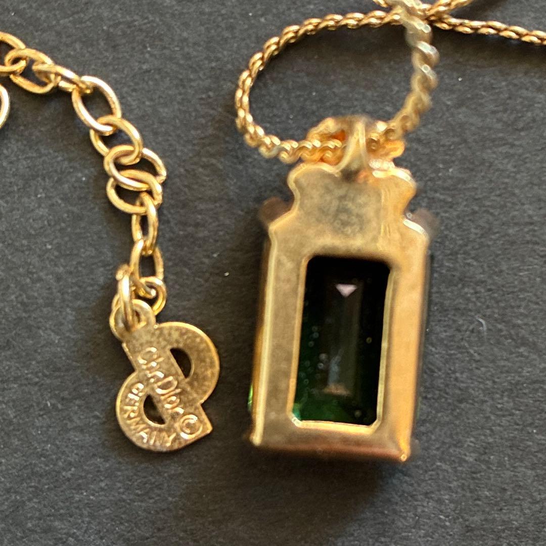 Dior エメラルドカット ネックレス ※石取れ有り