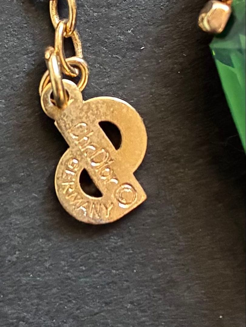 Dior エメラルドカット ネックレス ※石取れ有り