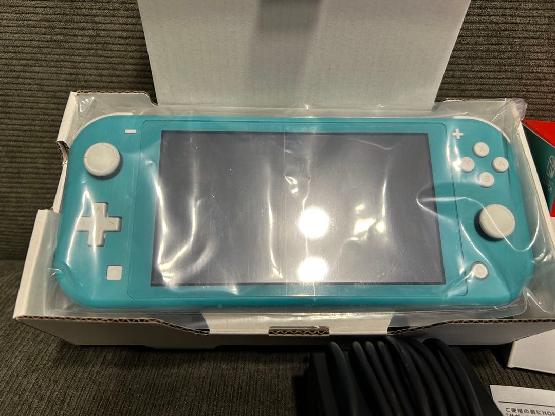 と*ー様 Nintendo Switch Lite ターコイズ 本体