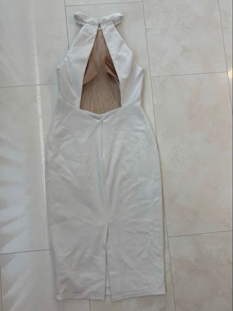 Veautt サテンドレス　白　XSサイズ