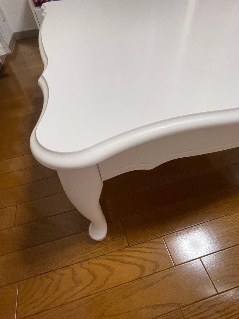 【10月20日頃迄】猫足テーブル 白テーブル 折りたたみ可