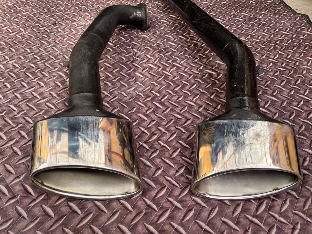 かのん専用ノア70系　ヴォクシー70系　ワンオフマフラー2本出しオーバルマフラー