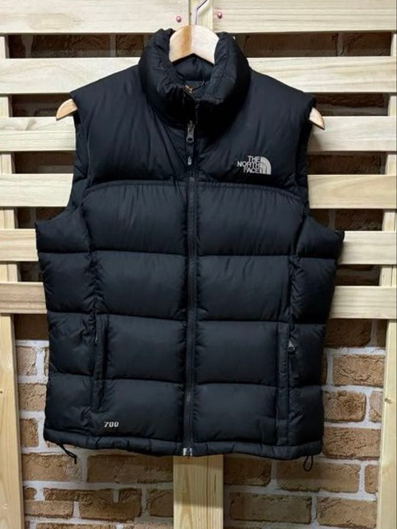 【セール中】The North Face ブラックダウンベスト 700