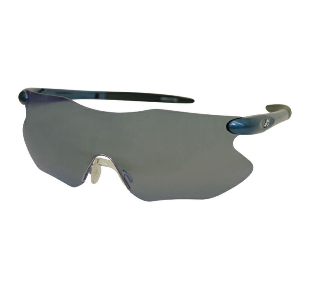 AXE スポーツサングラス ブルー　スモークレンズ 軽量