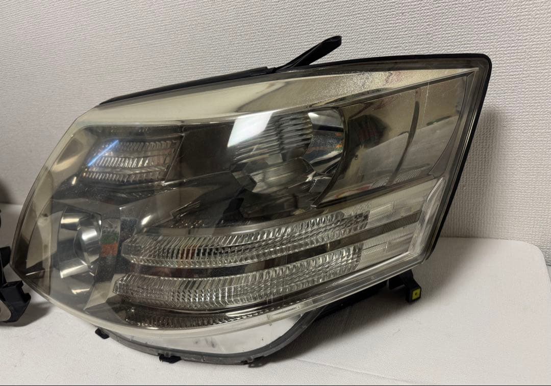 送料込 トヨタ アルファード10系 後期 純正 HID ヘッドライト 左右セット