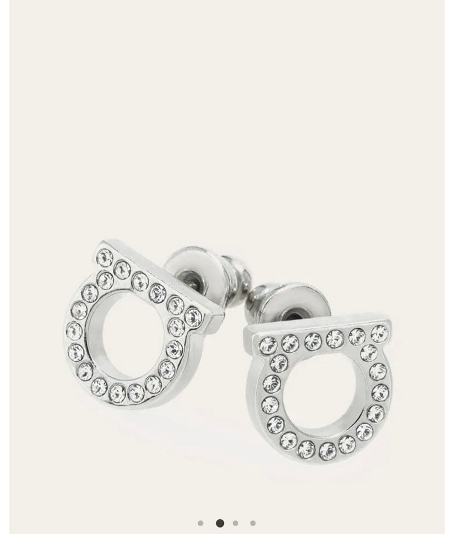 クリスタル付きシルバースタッドピアス