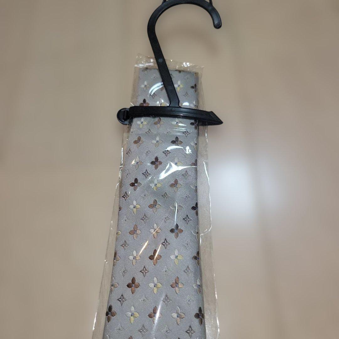 ルイ・ヴィトンネクタイ クリーニングタグ付き