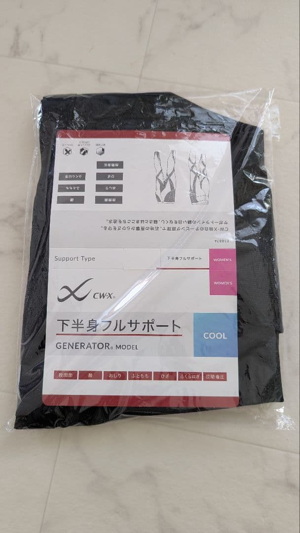 女性用フィットネスタイツ ブラック　cw-x