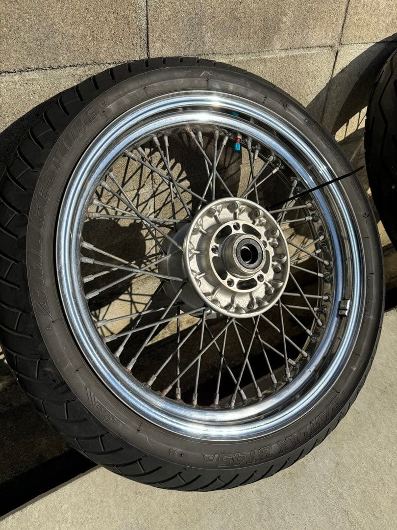 【skmtkznr】 ゼファー750RS 純正 スポーク ホイール