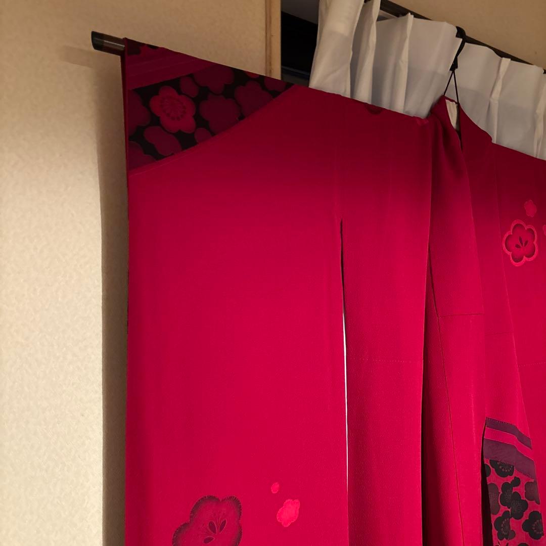 赤い花柄の振袖　小物付き４点セット