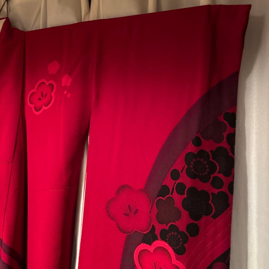 赤い花柄の振袖　小物付き４点セット