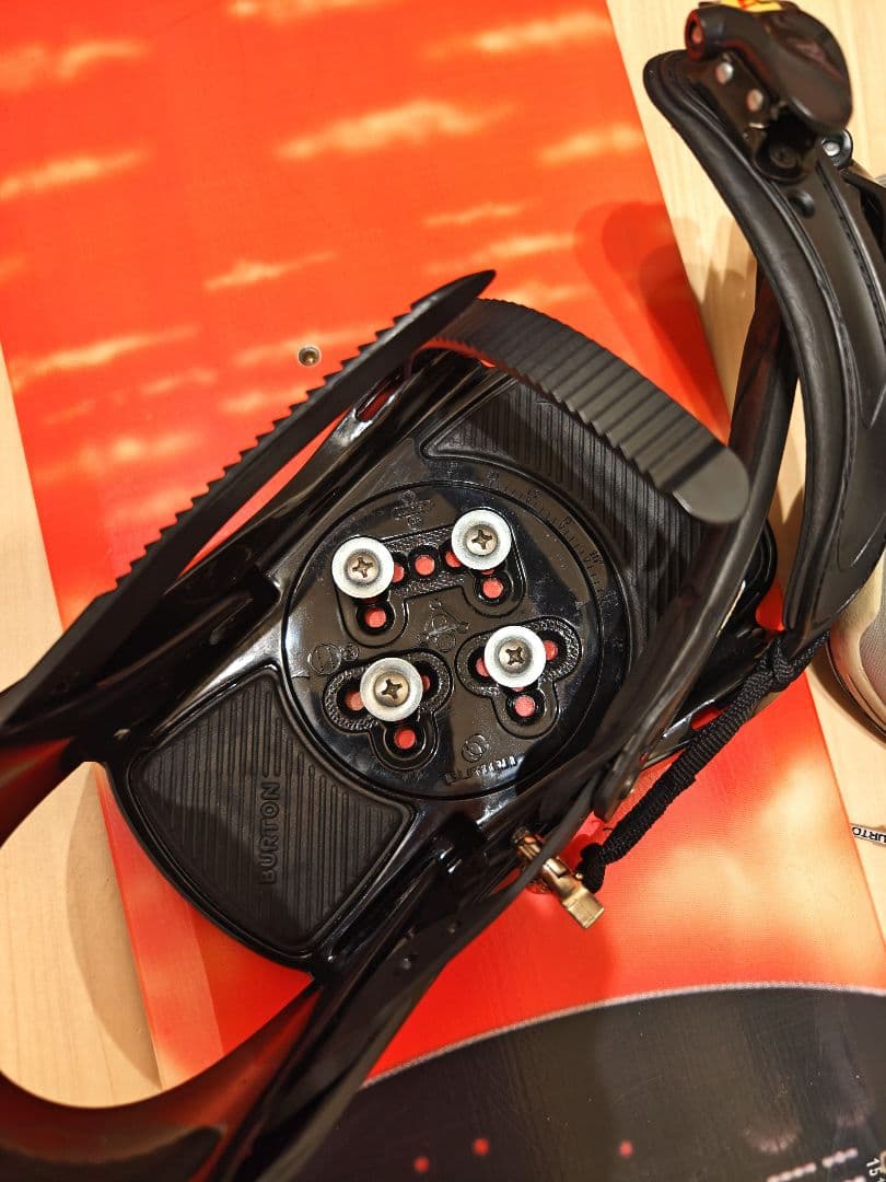 キスマークスノーボード、ビンディングつき(バートン製)バートンブーツセット