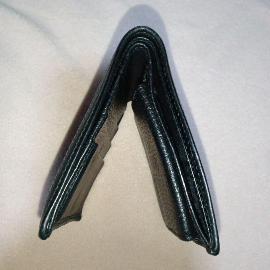 GUCCI ブラック 二つ折り財布 GGパターン