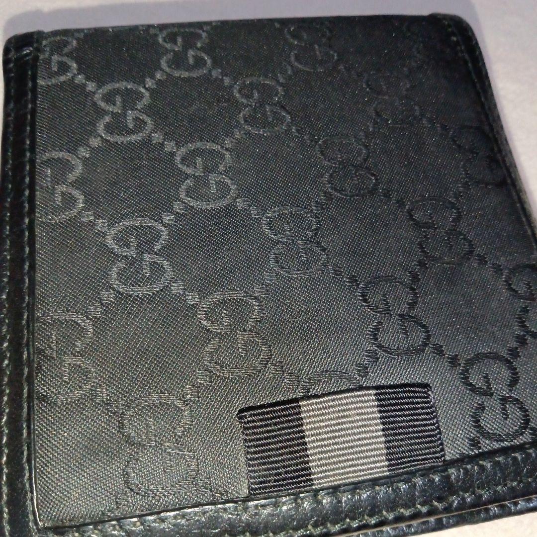 GUCCI ブラック 二つ折り財布 GGパターン