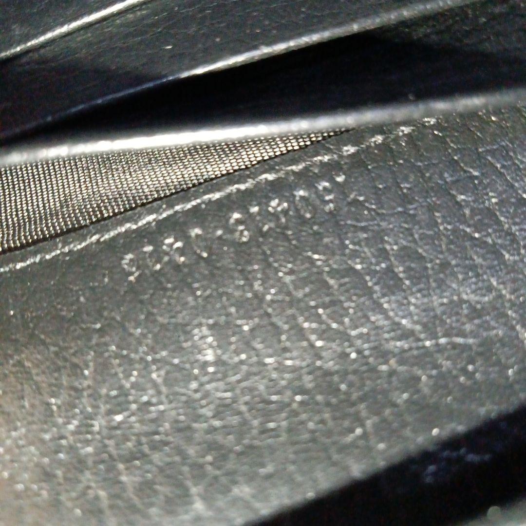 GUCCI ブラック 二つ折り財布 GGパターン