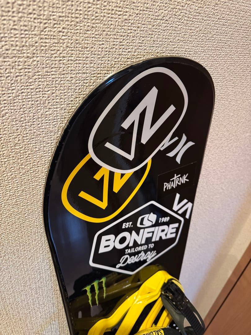 スノーボードセット　【ボード、バインディング、ブーツ、ケース】