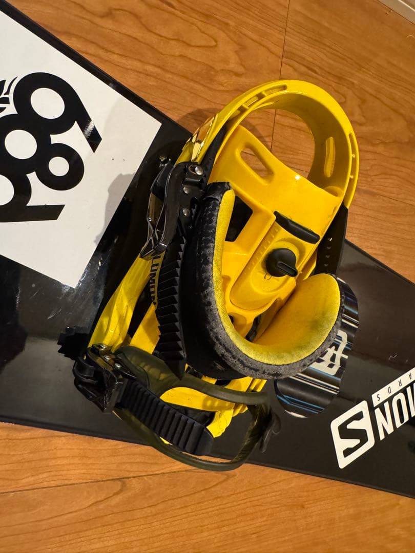 スノーボードセット　【ボード、バインディング、ブーツ、ケース】