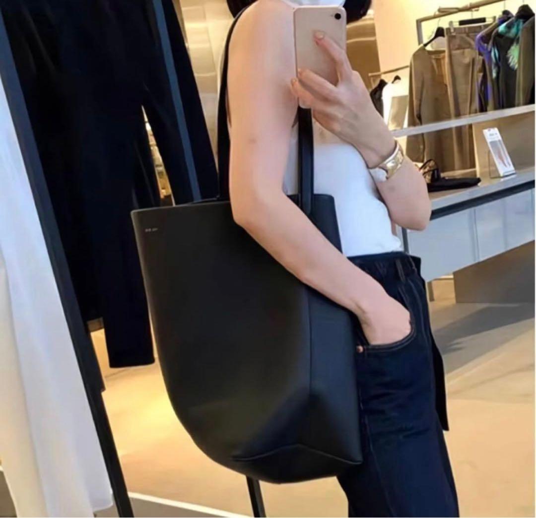 The Row上質牛革ショルダーバッグ｜大容量バケット型 通勤・デイリーユース