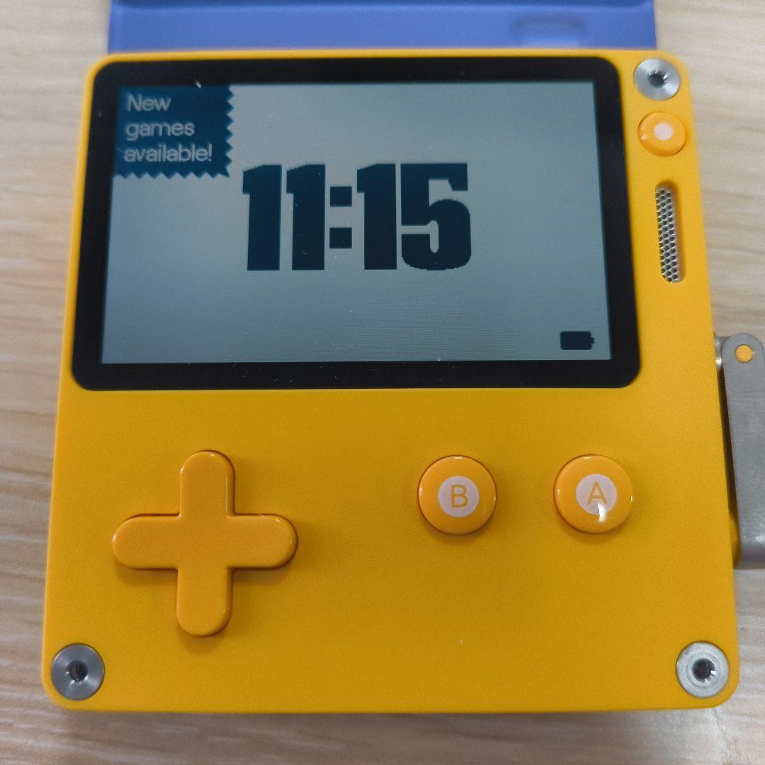 Playdate ゲーム機 カバー、箱付き