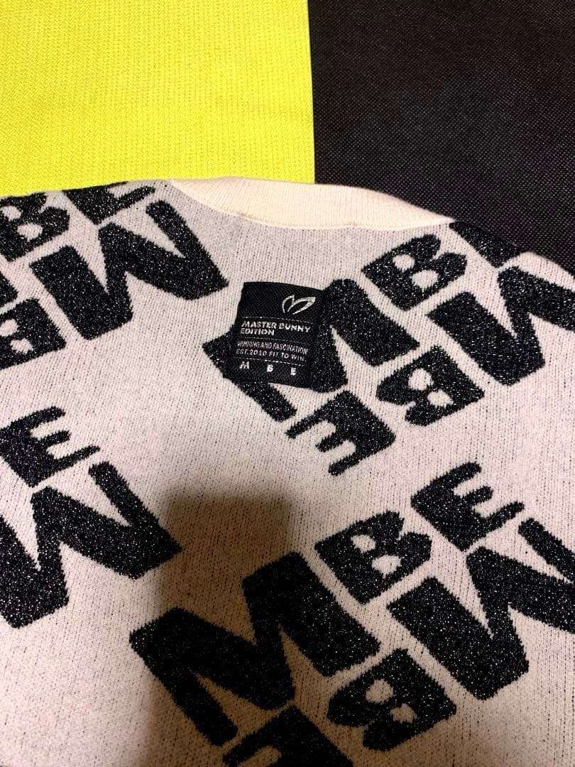 ★美品★ マスターバニーエディション ロゴ ニット