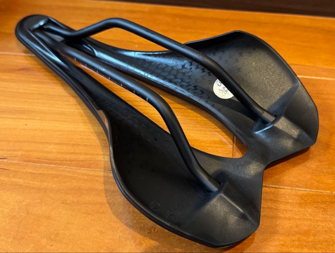 selle ITALIA（セライタリア）SLR L ほぼ新品