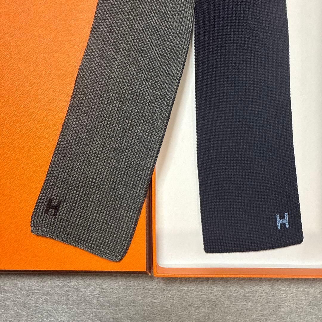 美品　エルメス　ネクタイ　ニットタイ　紺・黒・青・グレー　無地　H柄 4way