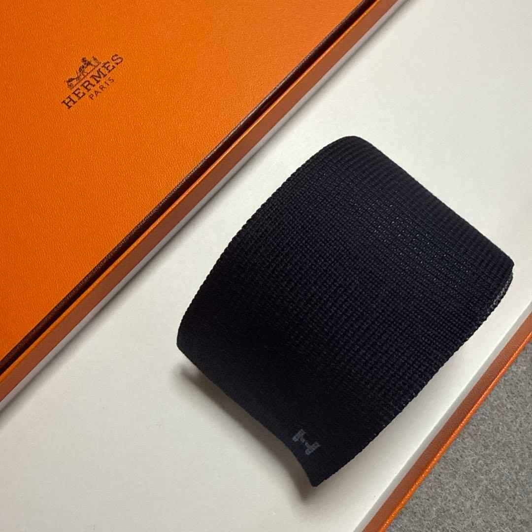 美品　エルメス　ネクタイ　ニットタイ　紺・黒・青・グレー　無地　H柄 4way